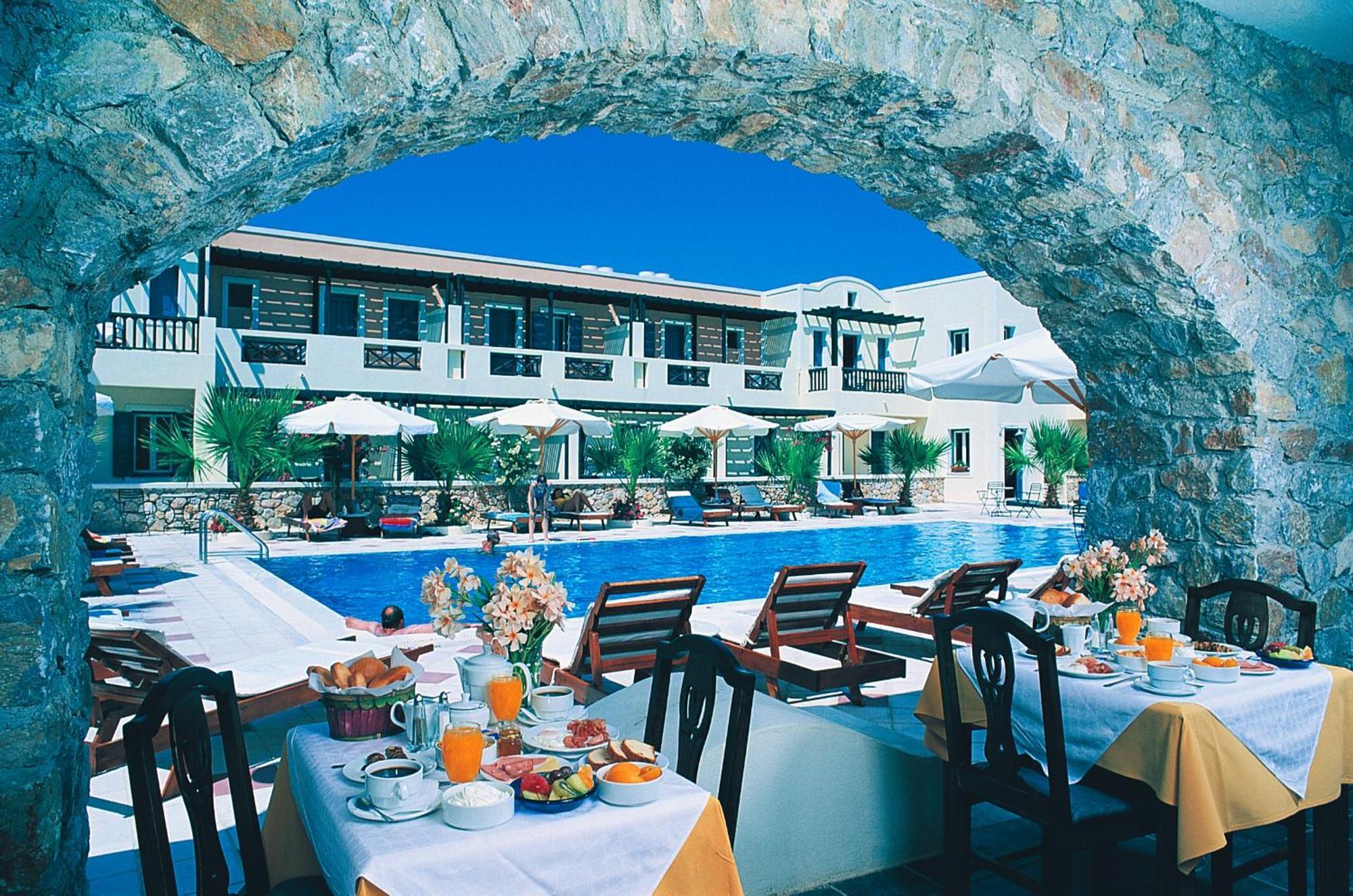 Rose Bay Hotel Kamári Restaurant billede